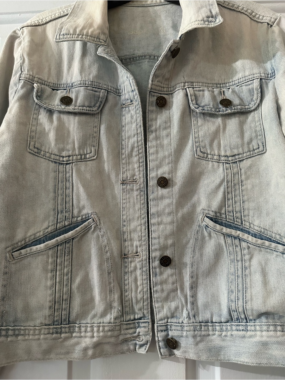 Gap Light Wash Faded Distressed Denim Jacket - Women XL - Picture 3 of 13